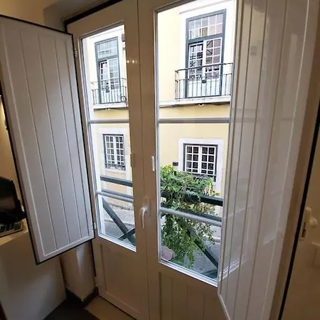Apartment Of The Panteao, 1st Floor *