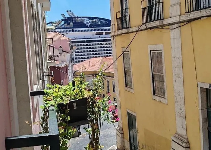 Of The Panteao, 1st Floor Apartment Lisbon